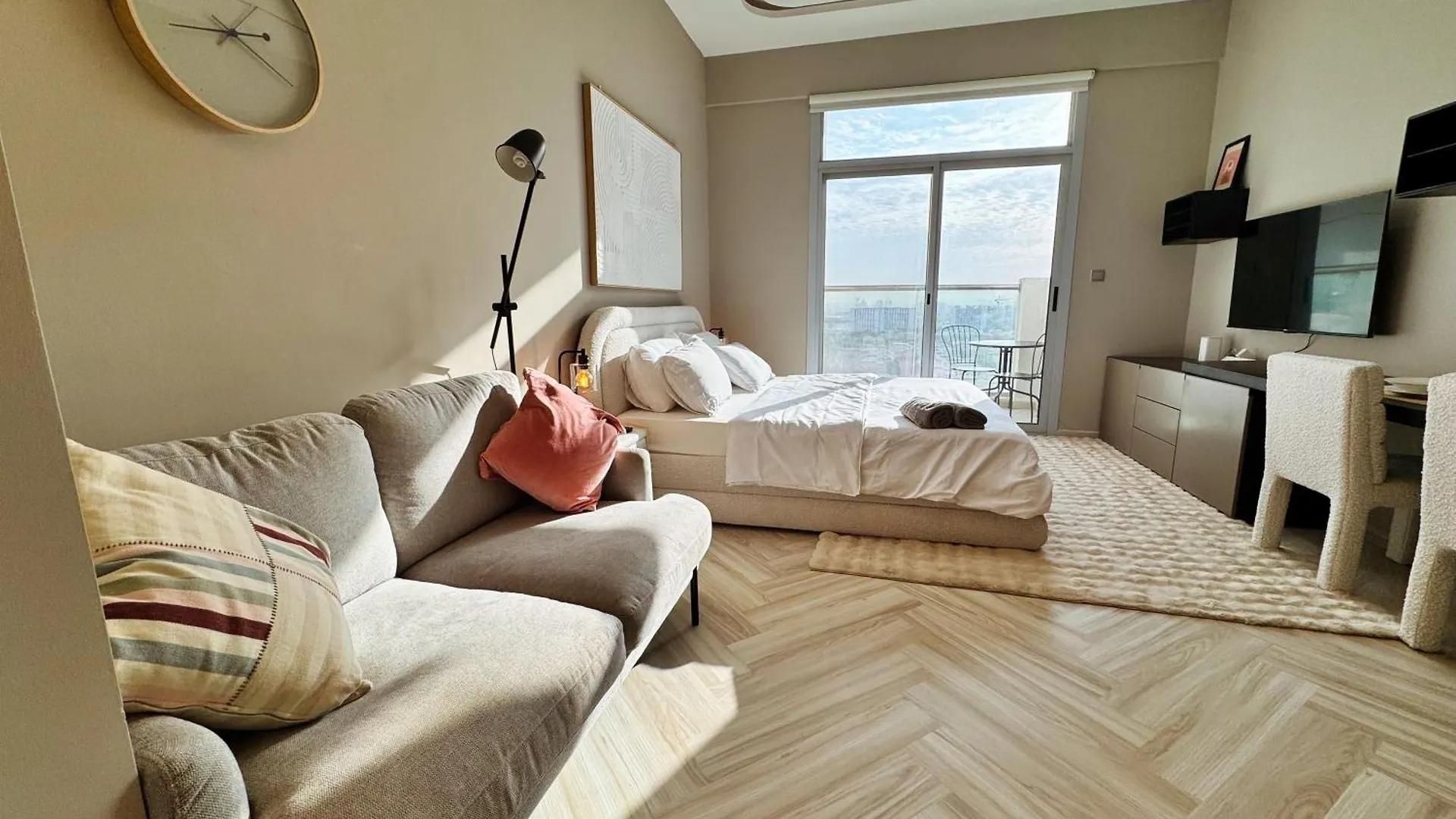 Warm And Elegant Studio In Dubai 0*,  United Arab Emirates